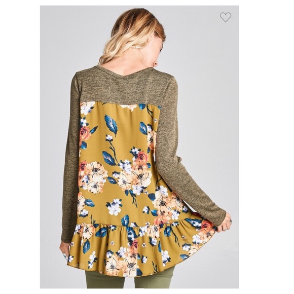 🌺2/$35 sale melange knit top floral contrast top - Picture 4 of 8